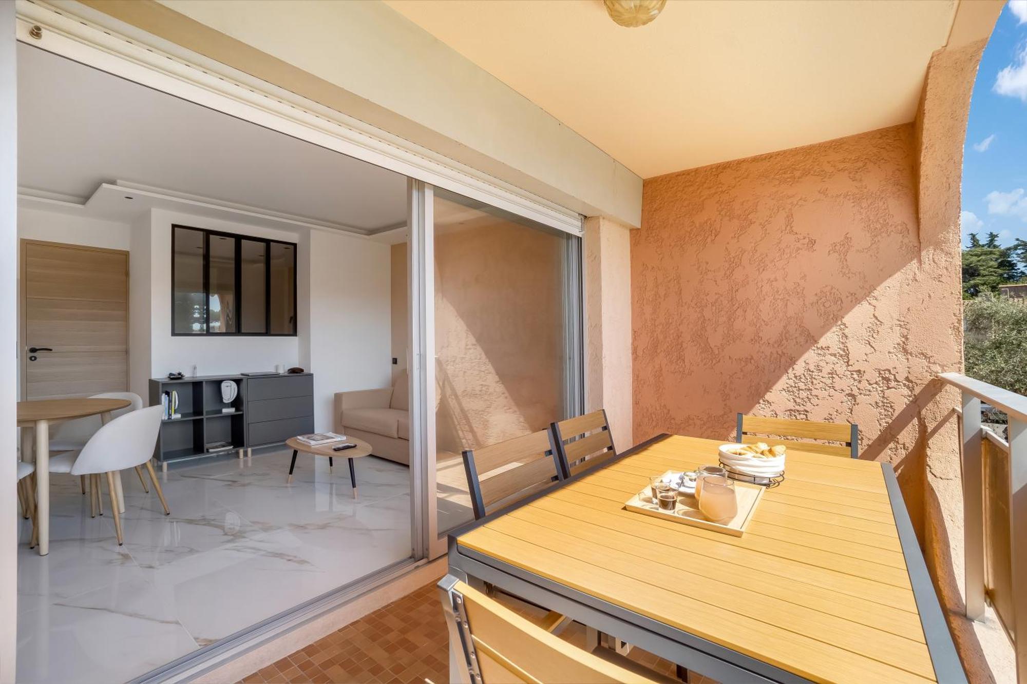 Eden Azur - Residence Hoteliere Golfe-Juan Exterior foto