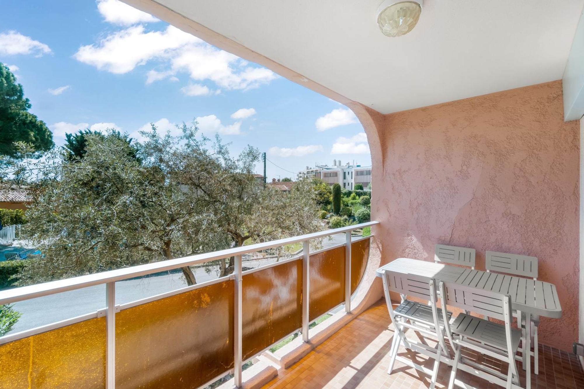 Eden Azur - Residence Hoteliere Golfe-Juan Cameră foto