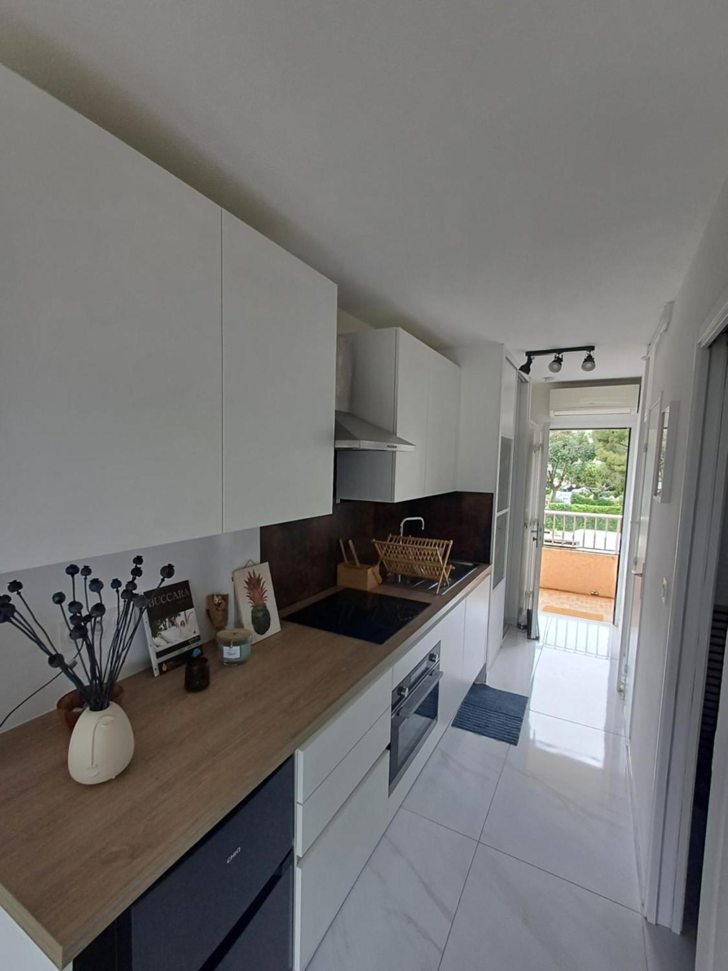 Eden Azur - Residence Hoteliere Golfe-Juan Cameră foto